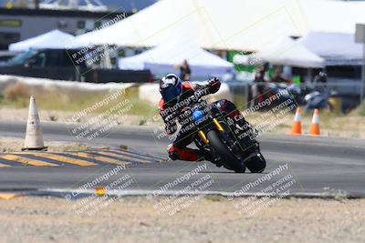 media/Apr-13-2024-SoCal Trackdays (Sat) [[f1617382bd]]/7-Turn 2 (1125am)/